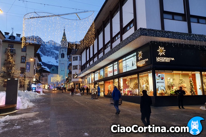 The Cortina Cooperative as seen from the Corso Italia