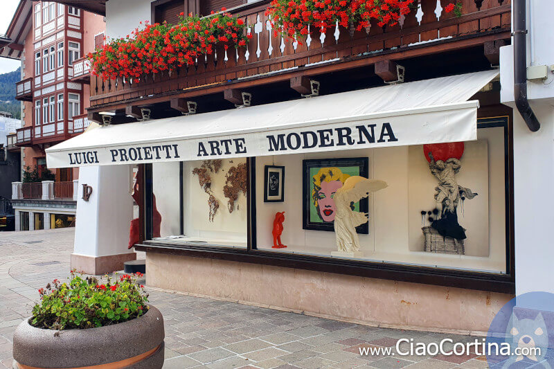 The Proietti Art Gallery in Corso Italia in Cortina