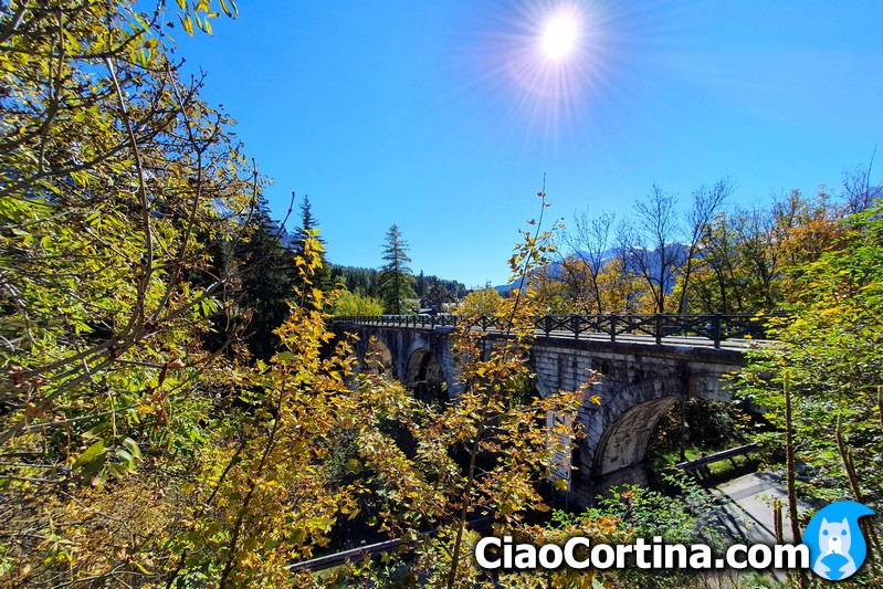 Il ponte della ex ferrovia di Cortina nei pressi della funivia Faloria