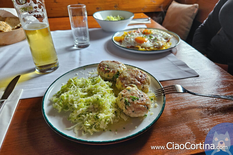 Pressed dumplings with cowl at Fodara Vedla hut