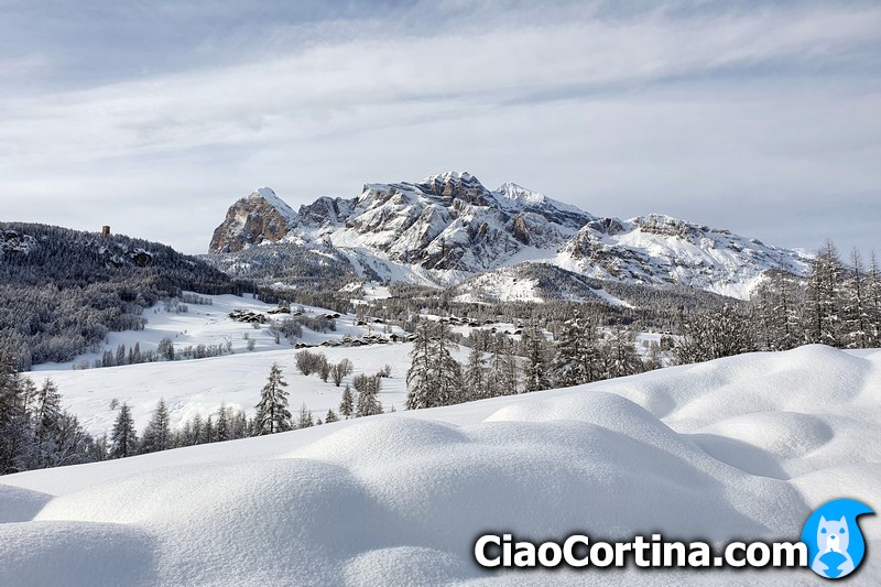 Snowfall in Cortina, with Tofana in the background