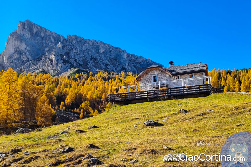 The Giau Pass in Autumn