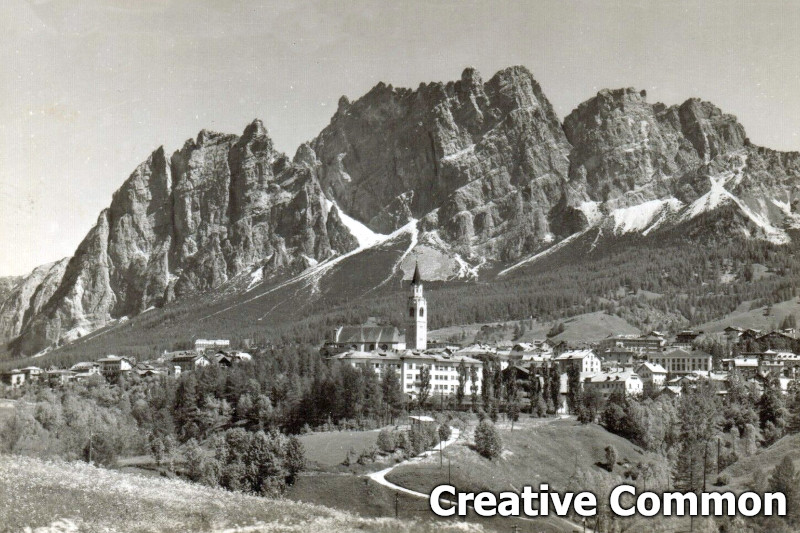 Historical photography of Cortina and Mount Pomagagnon