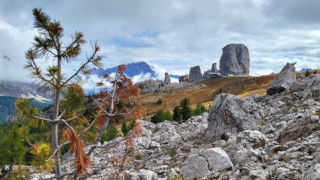 Hike in Cortina from Pian dei Menis to the five towers